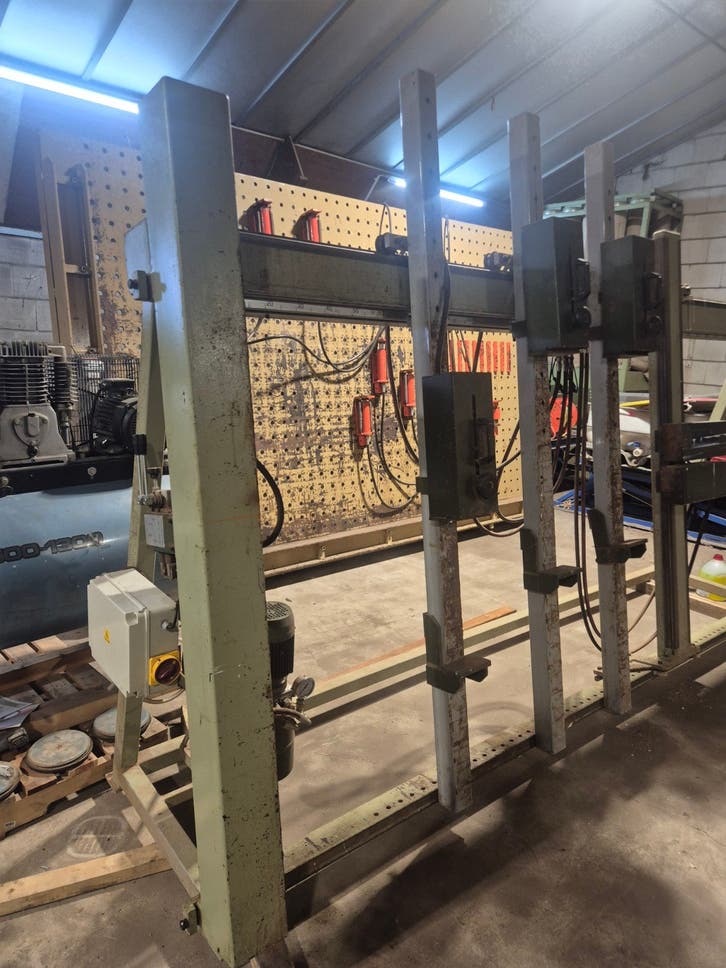 Stromab opsluitbank 400V hydraulisch – foto 1