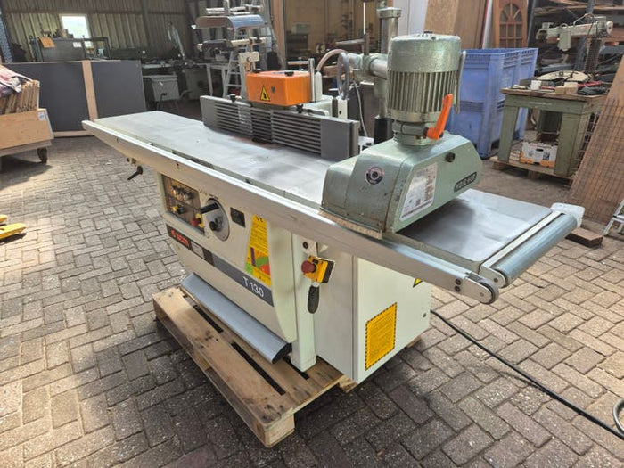 SCM T130 freestafel as 40 met aanvoerapparaat – foto 1