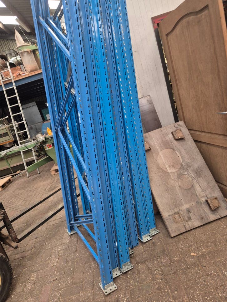 Zeer nette palletstelling deels jong gebruikt deels nieuw – foto 1